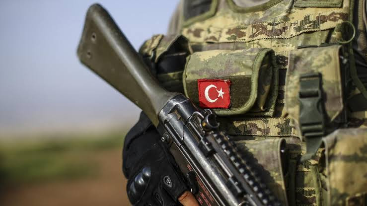 Barış Pınarı bölgesi'nde 2 terörist etkisiz hale getirildi