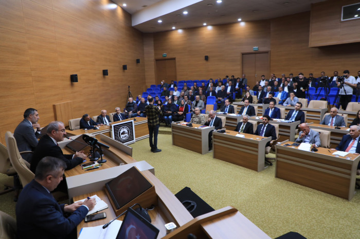 Elazığ Valisi Ömer Toraman Başkanlığında Merkez İlçe Köy Muhtarları İle İstişare Toplantısı Gerçekleştirildi