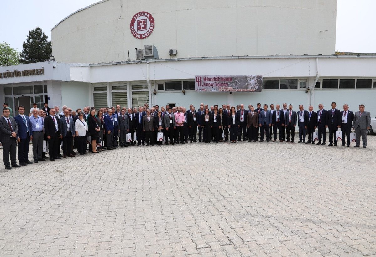 Fırat Üniversitesi “41. Mühendislik Dekanları Konseyi” Toplantısına Ev Sahipliği Yaptı